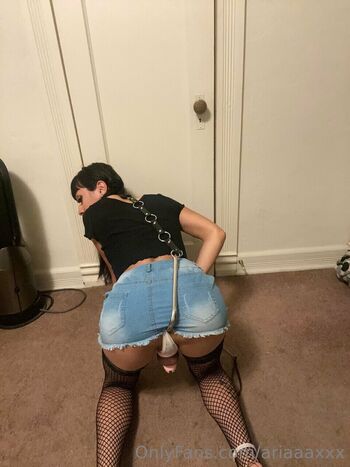 Full leaked Ariaaaxxx private photo