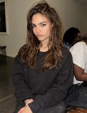 Full leaked Ariana greenblatt private photo