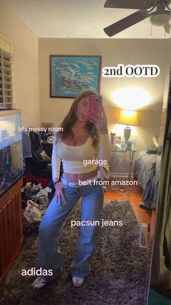 Full leaked Ariana white page private onlyfans photo