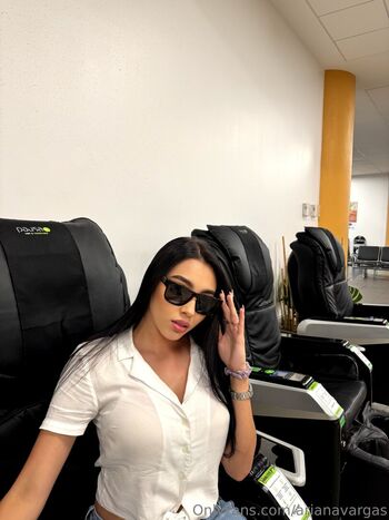 Full leaked Arianavargas private photo