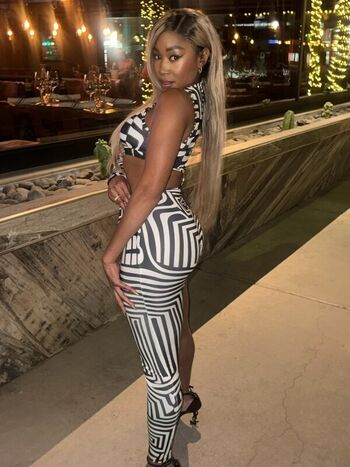 Full leaked Ariane andrew private photo