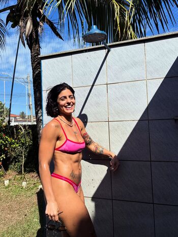 Ariane Araújo