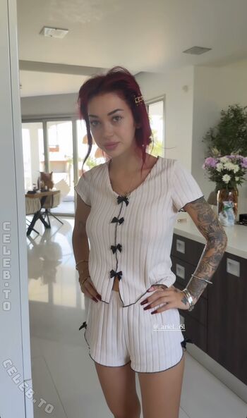 Full leaked Ariel private photo