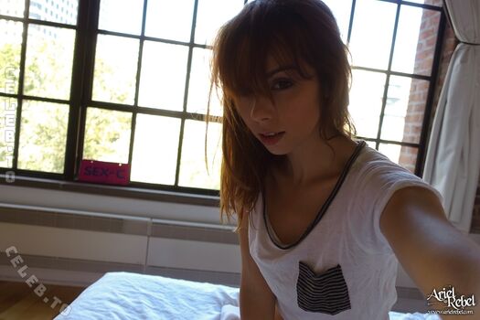 Full leaked Ariel rebel page private photo
