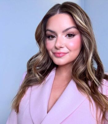 Full leaked Ariel winter page private onlyfans photo