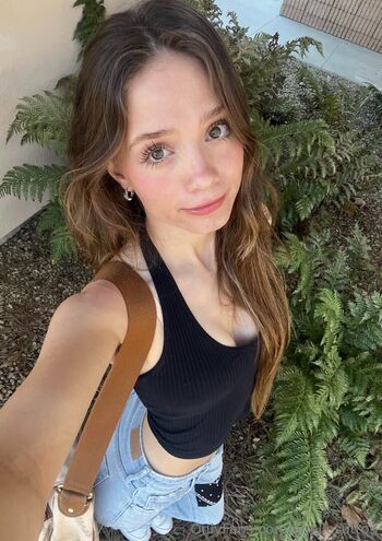 Full leaked Ariellesutton page private onlyfans photo