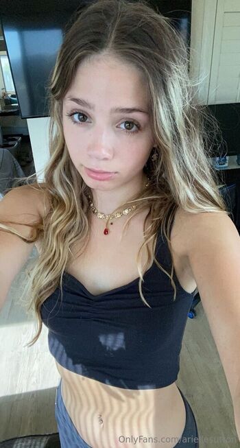 Full leaked Ariellesutton page private onlyfans photo