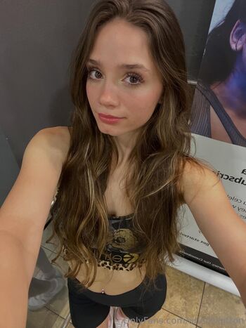 Full leaked Ariellesutton page private onlyfans photo