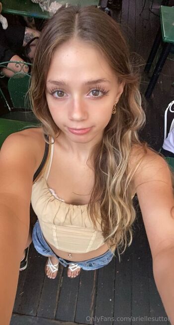 Full leaked Ariellesutton private onlyfans photo