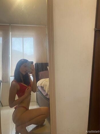 Full leaked Ariellittle private onlyfans photo