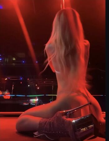 Full leaked Arielmoonxoxo elizabetha private onlyfans photo