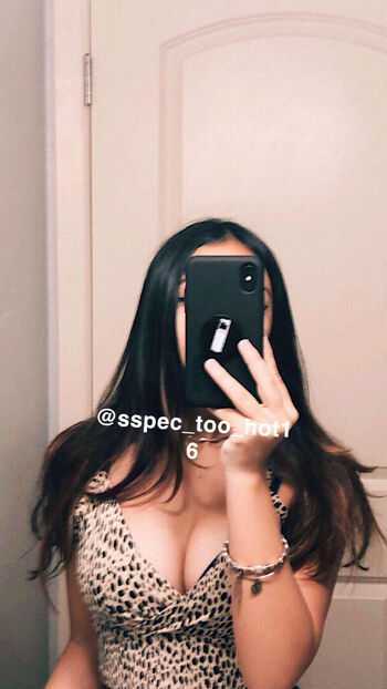 Full leaked Arikitty private onlyfans photo