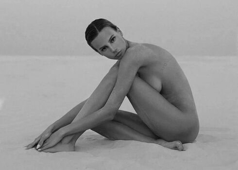 Full leaked Arinaluisa private onlyfans photo