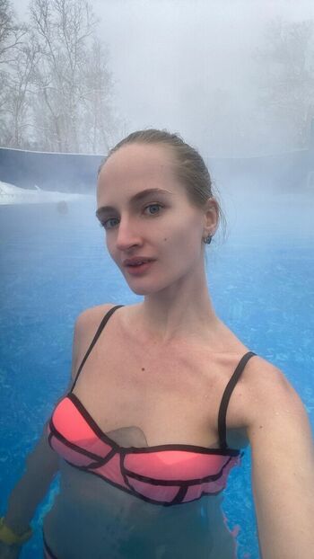 Full leaked Arinazhotikova page private photo
