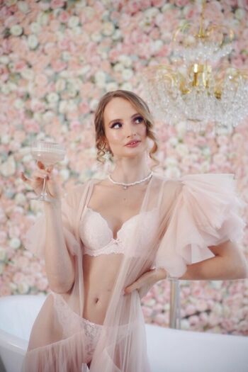Full leaked Arinazhotikova page private photo