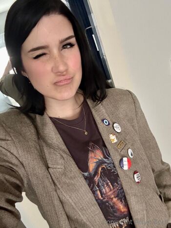 Full leaked Arryn zech page private onlyfans photo