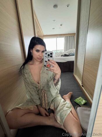Full leaked Arryn zech private photo