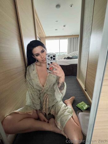 Full leaked Arryn zech private photo