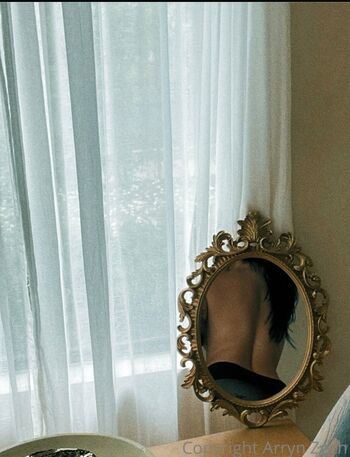 Full leaked Arryn zech private photo