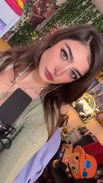 Full leaked Aruuu  page private onlyfans photo