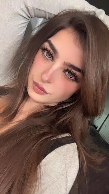 Full leaked Aruuu private onlyfans photo