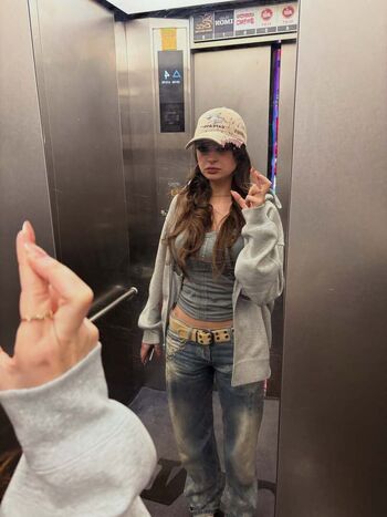 Full leaked Aruuu  page private photo