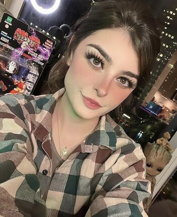 Full leaked Aruuu private photo