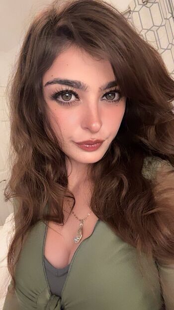 Full leaked Aruuu private photo