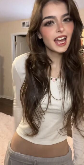Full leaked Aruuu private photo