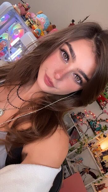 Full leaked Aruuu private photo
