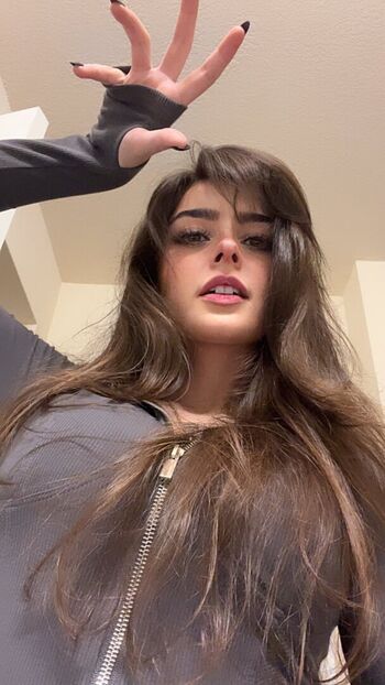Full leaked Aruuu private photo