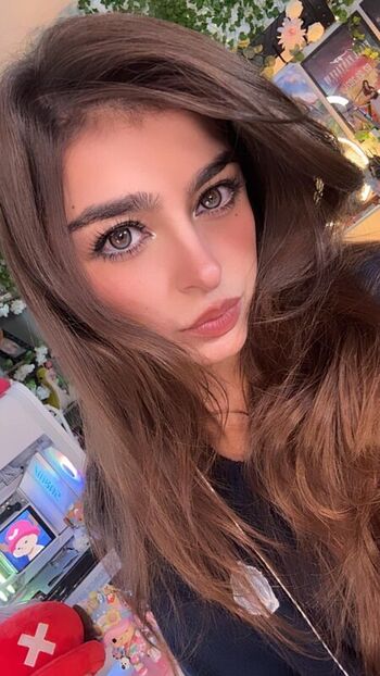 Full leaked Aruuu private photo