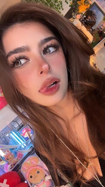 Full leaked Aruuu private photo