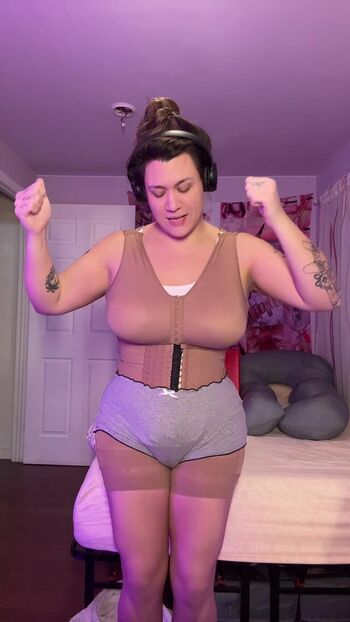 Full leaked Ash lauren private onlyfans photo