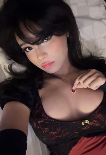 Full leaked Ashantiloo private onlyfans photo