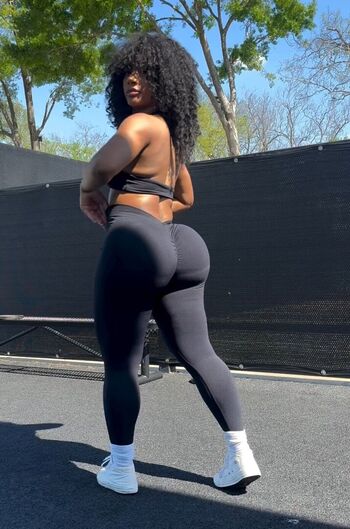 Full leaked Ashaughnfitness private onlyfans photo