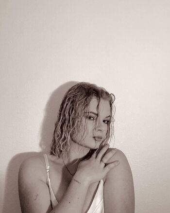 Full leaked Ashby florence page private onlyfans photo