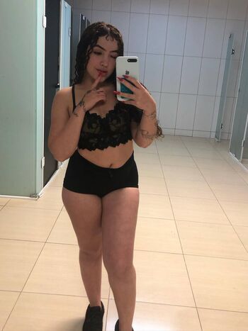 Full leaked Asheleyqueiroz private onlyfans photo