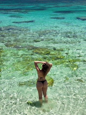 Full leaked Ashell private onlyfans photo