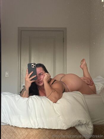 Full leaked Ashhentrekin private onlyfans photo