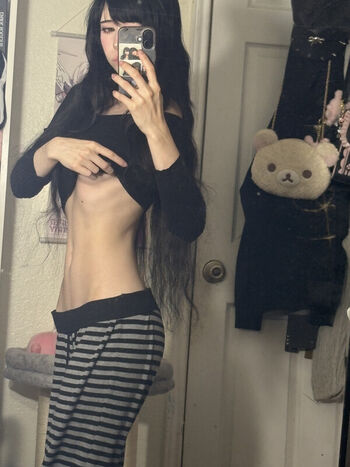Full leaked Ashisbees page private photo