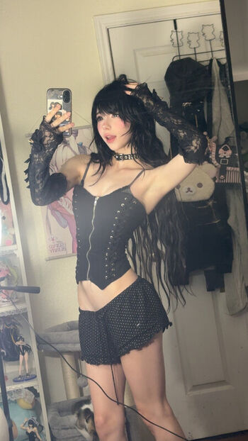 Full leaked Ashisbees page private photo