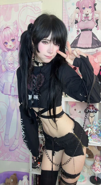 Full leaked Ashisbees page private photo