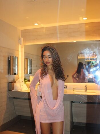 Full leaked Ashlee almonte private photo