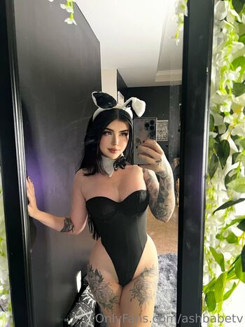 Full leaked Ashley banks private photo