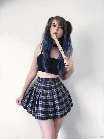 Full leaked Ashley banks private photo