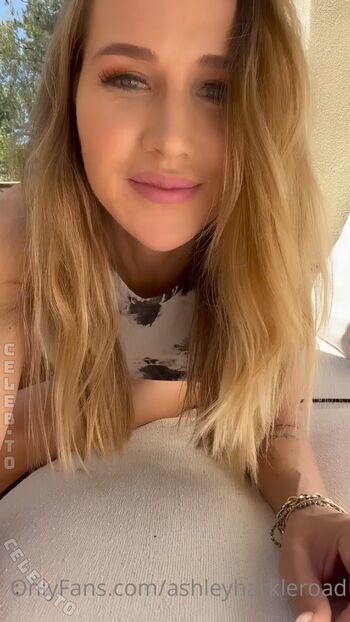 Full leaked Ashley harkleroad adams page private photo