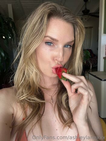 Full leaked Ashley lane  page private onlyfans photo