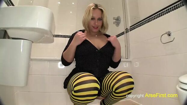 Full leaked Ashley nicole yoga private photo