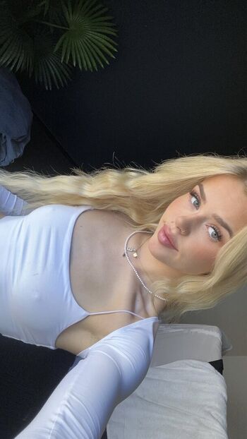 Full leaked Ashley plays golf private photo